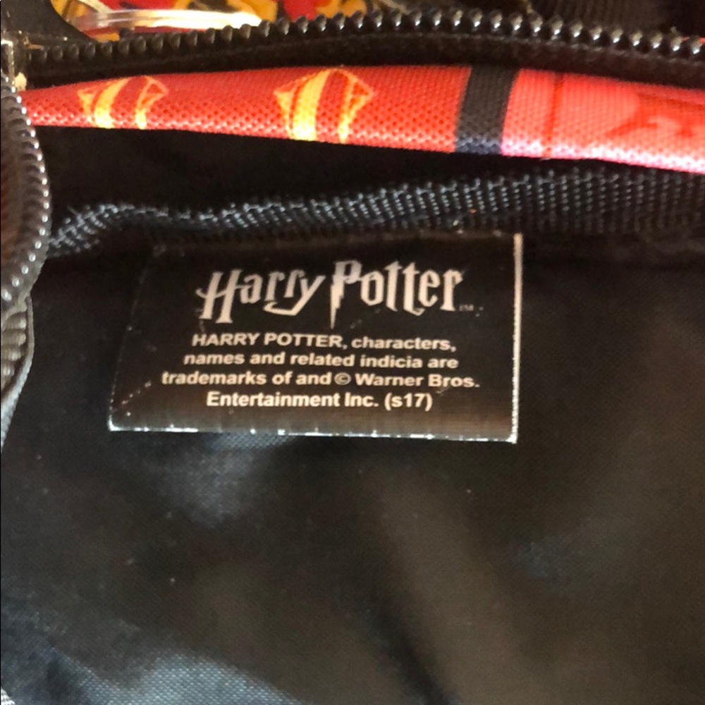 Gryffindor Backpack - Picture 6 of 6